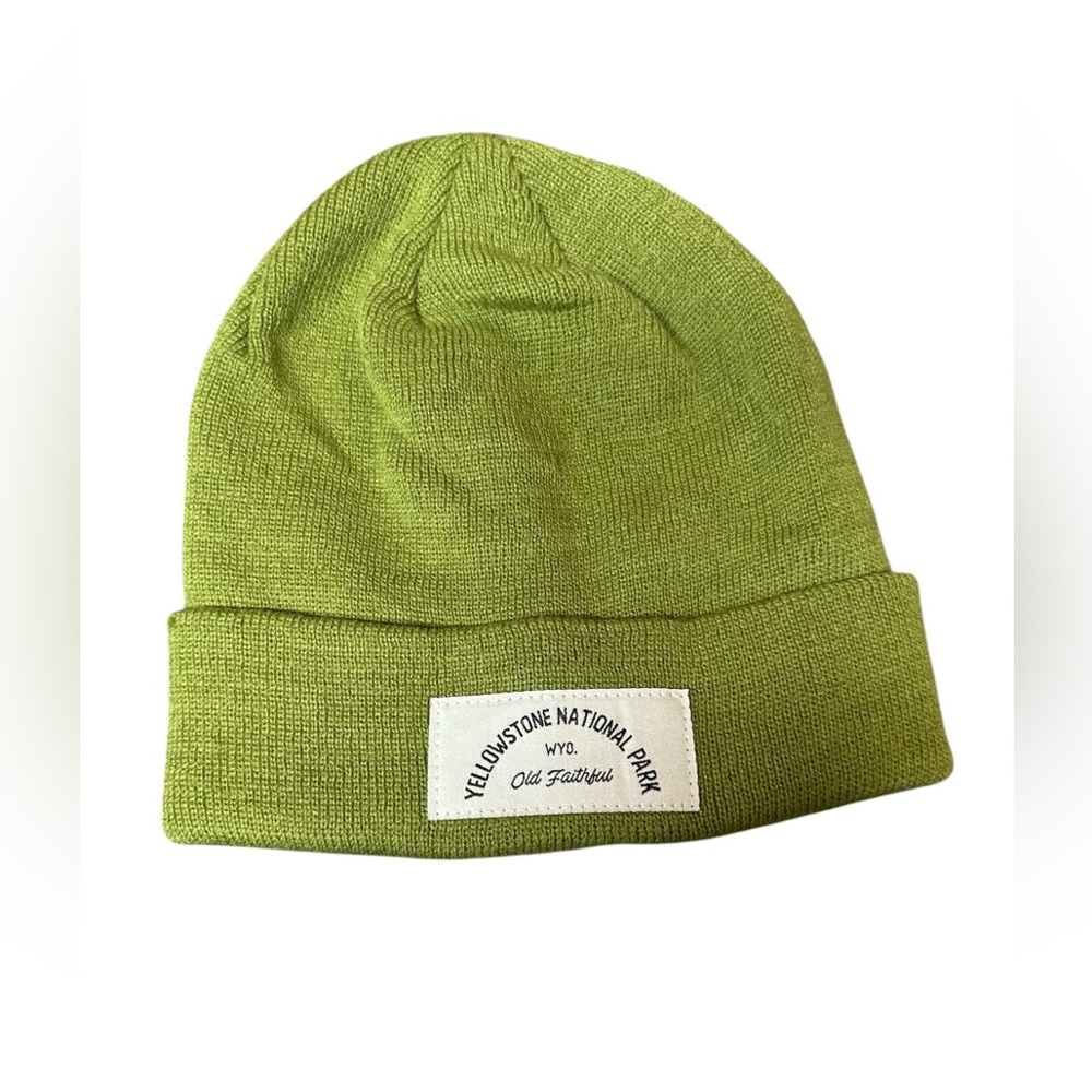 ⭐️⭐️3/$30⭐️⭐️Yellowstone National Park Old Faithful beanie 
Mad Engine Brand